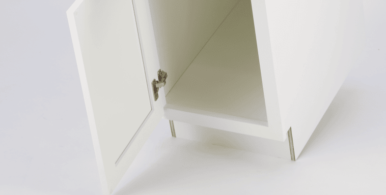 LaineKraft Cabinetry - Hinges